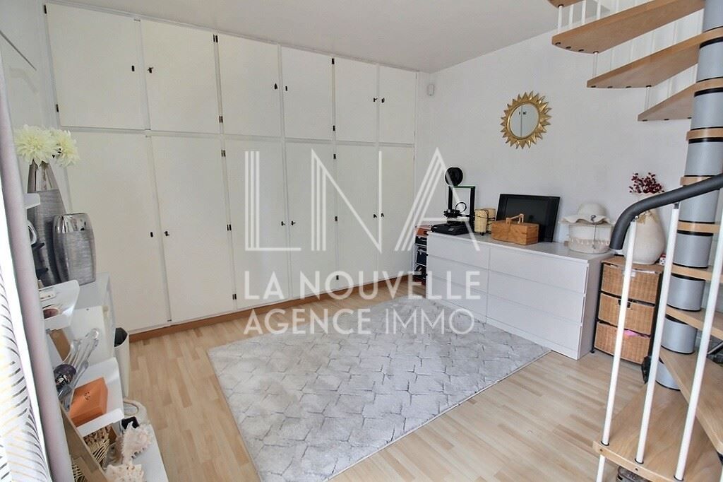 maison de ville 4 Pièces en vente sur PARIS (75019)