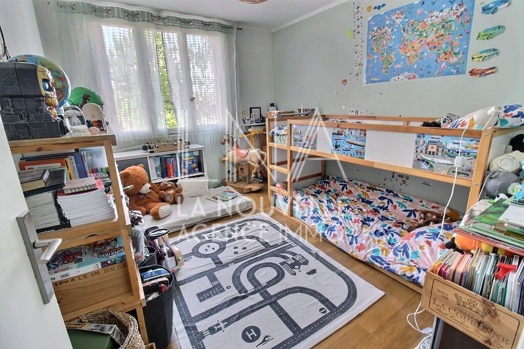 appartement 3 Pièces en vente sur LES LILAS (93260)