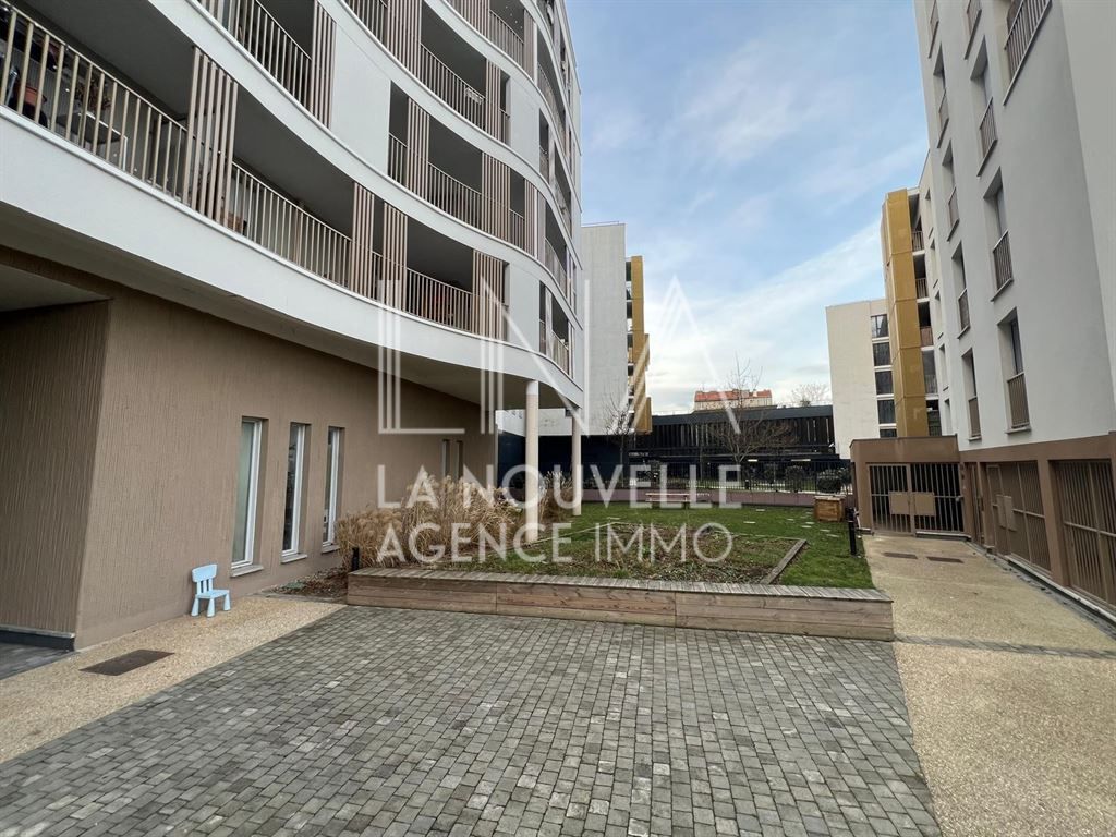 appartement 4 Pièces en vente sur LES LILAS (93260)