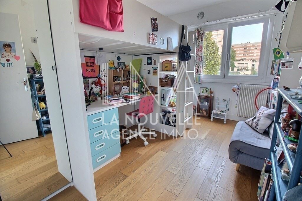 appartement 4 Pièces en vente sur LES LILAS (93260)