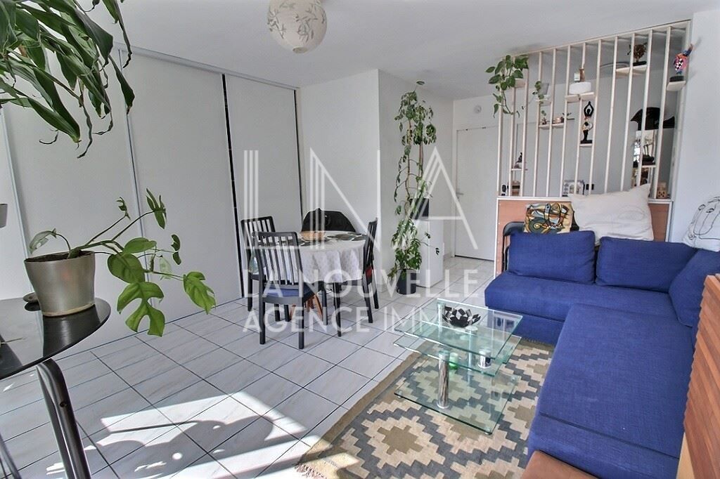 appartement 2 Pièces en vente sur LES LILAS (93260)