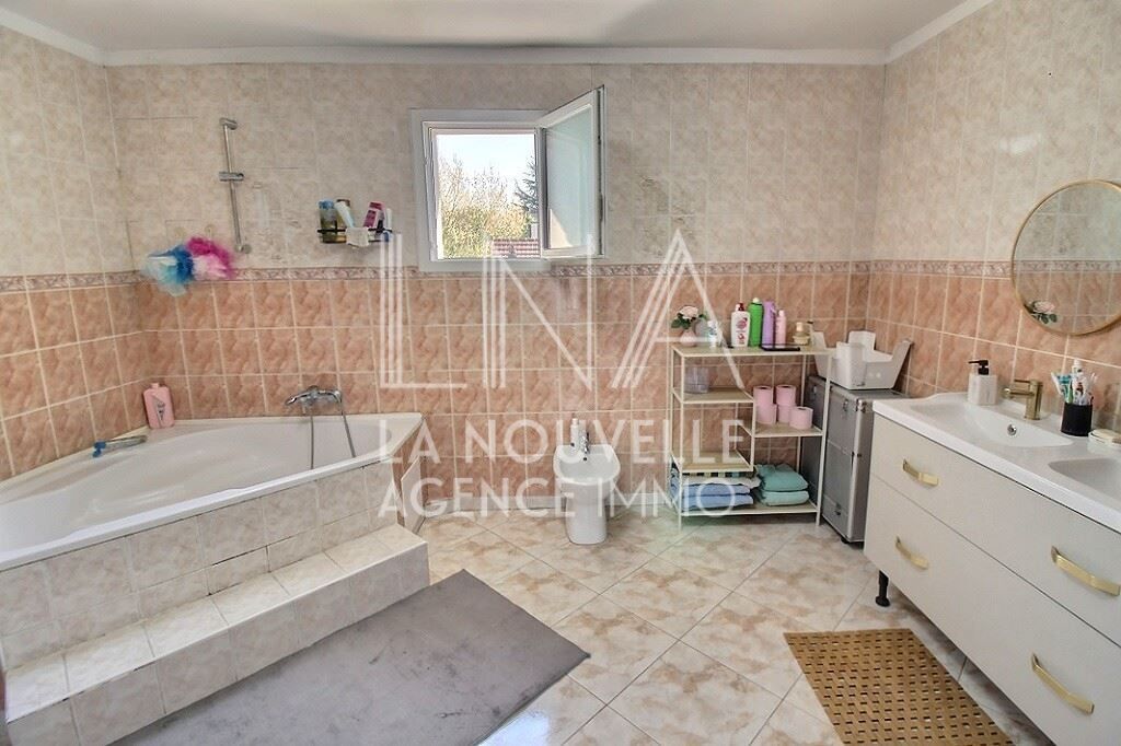 maison 8 Pièces en vente sur ROMAINVILLE (93230)