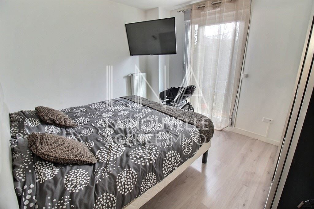 appartement 3 Pièces en vente sur LES LILAS (93260)