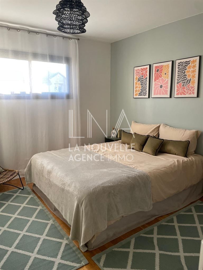 maison 5 Pièces en vente sur LES LILAS (93260)