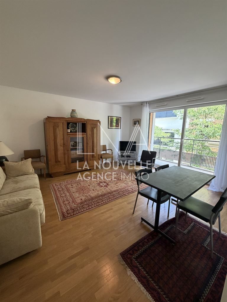 appartement 2 Pièces en vente sur LES LILAS (93260)