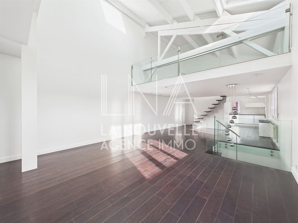 appartement 5 Pièces en vente sur LES LILAS (93260)