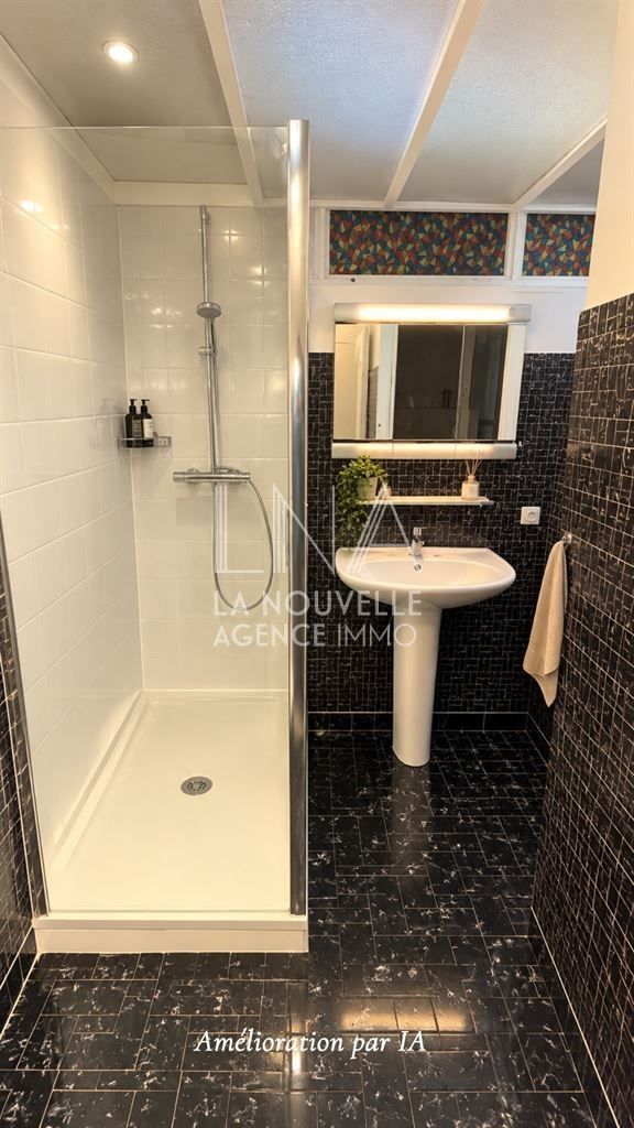appartement 5 Pièces en vente sur LES LILAS (93260)