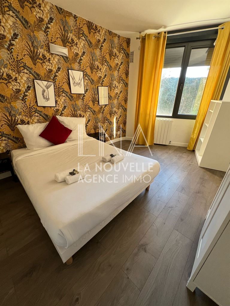 maison 6 Pièces en vente sur LES LILAS (93260)