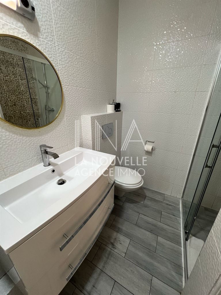 maison 6 Pièces en vente sur LES LILAS (93260)