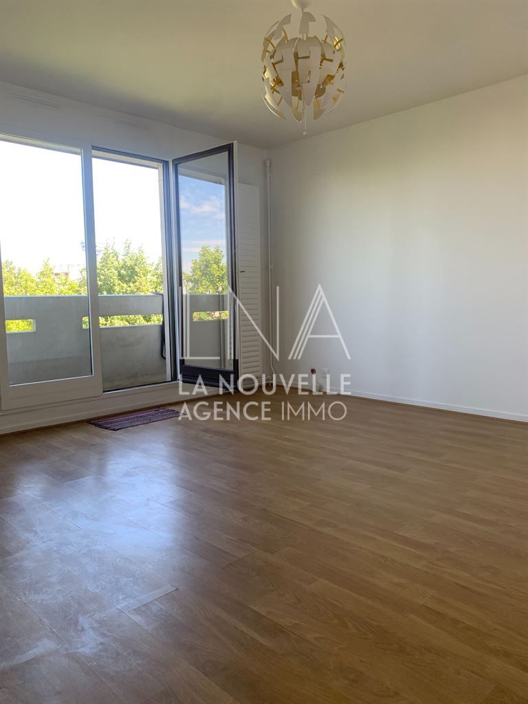 appartement 1 pièce en vente sur LE PRE ST GERVAIS (93310)