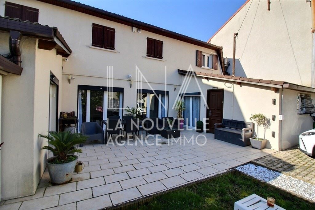 maison 6 Pièces en vente sur ROMAINVILLE (93230)