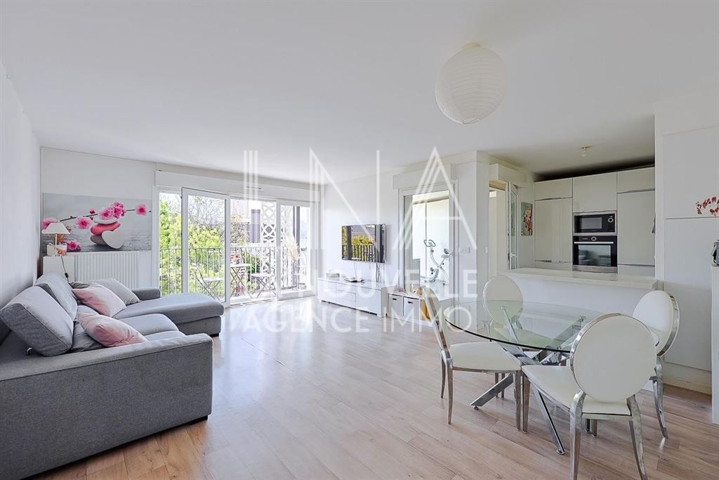 appartement 4 Pièces en vente sur ROMAINVILLE (93230) - Plus de details