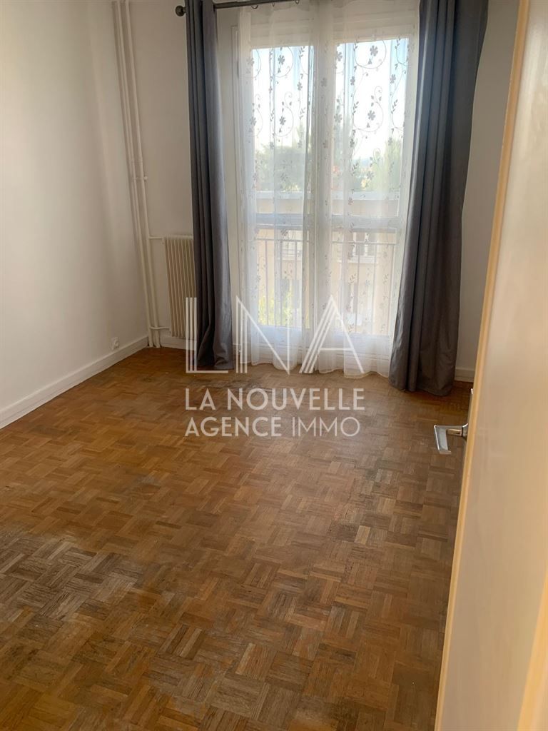 appartement 4 Pièces en vente sur LES LILAS (93260)