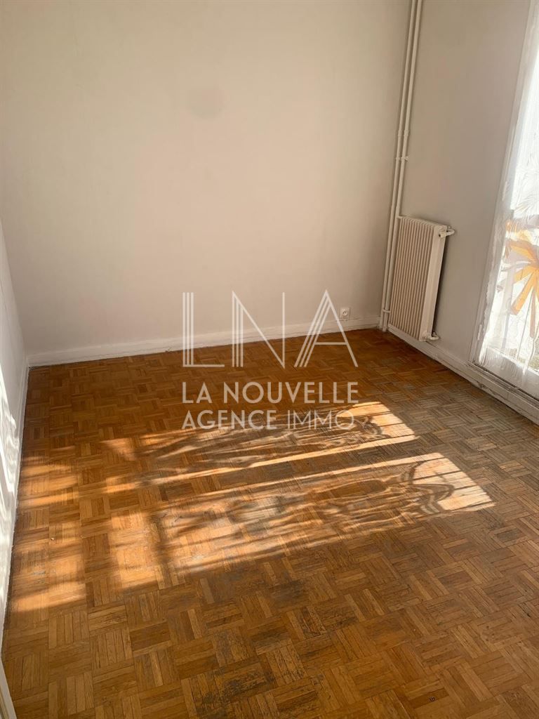 appartement 4 Pièces en vente sur LES LILAS (93260)