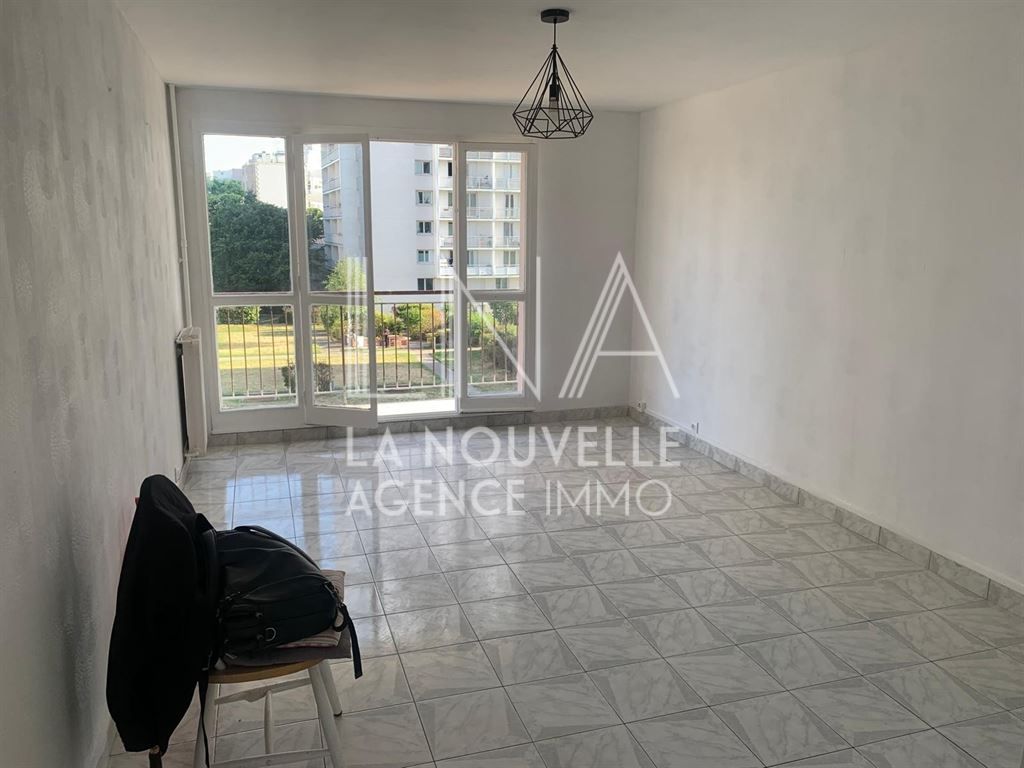 appartement 4 Pièces en vente sur LES LILAS (93260)