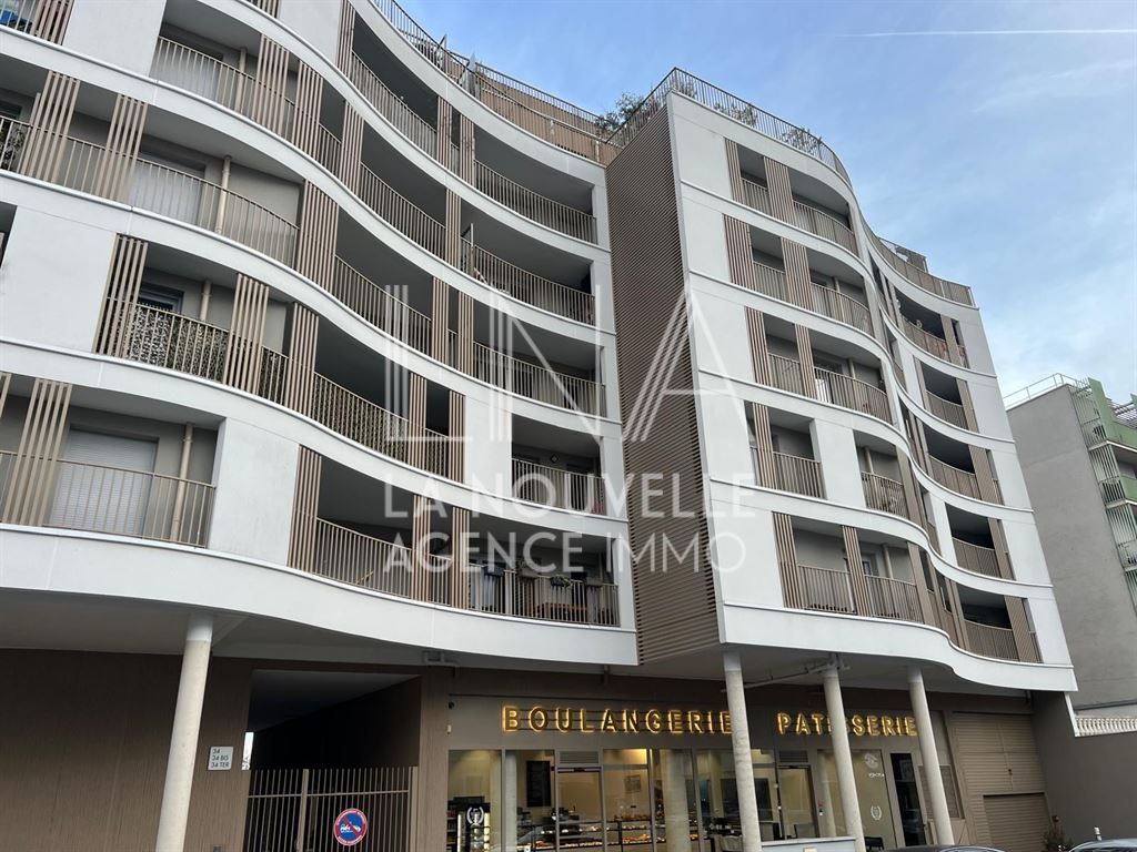 appartement 4 Pièces en vente sur LES LILAS (93260)