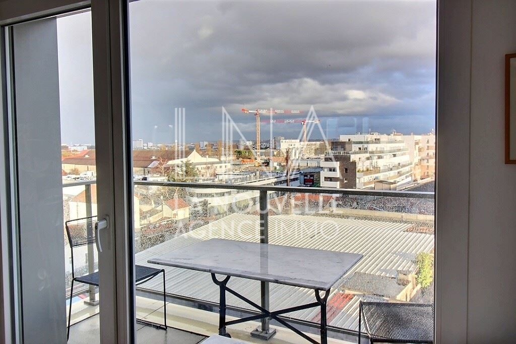 appartement 5 Pièces en vente sur ROMAINVILLE (93230)