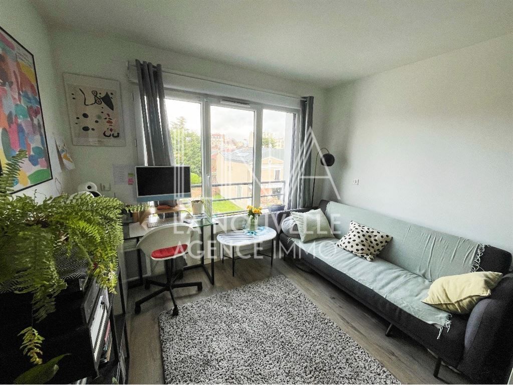 appartement 1 pièce en vente sur LES LILAS (93260)