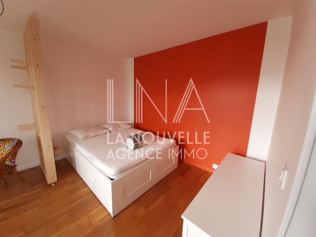 studio en location sur LES LILAS (93260)