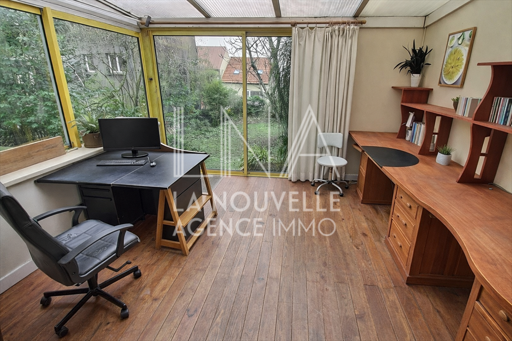 maison 9 Pièces en vente sur LES LILAS (93260)