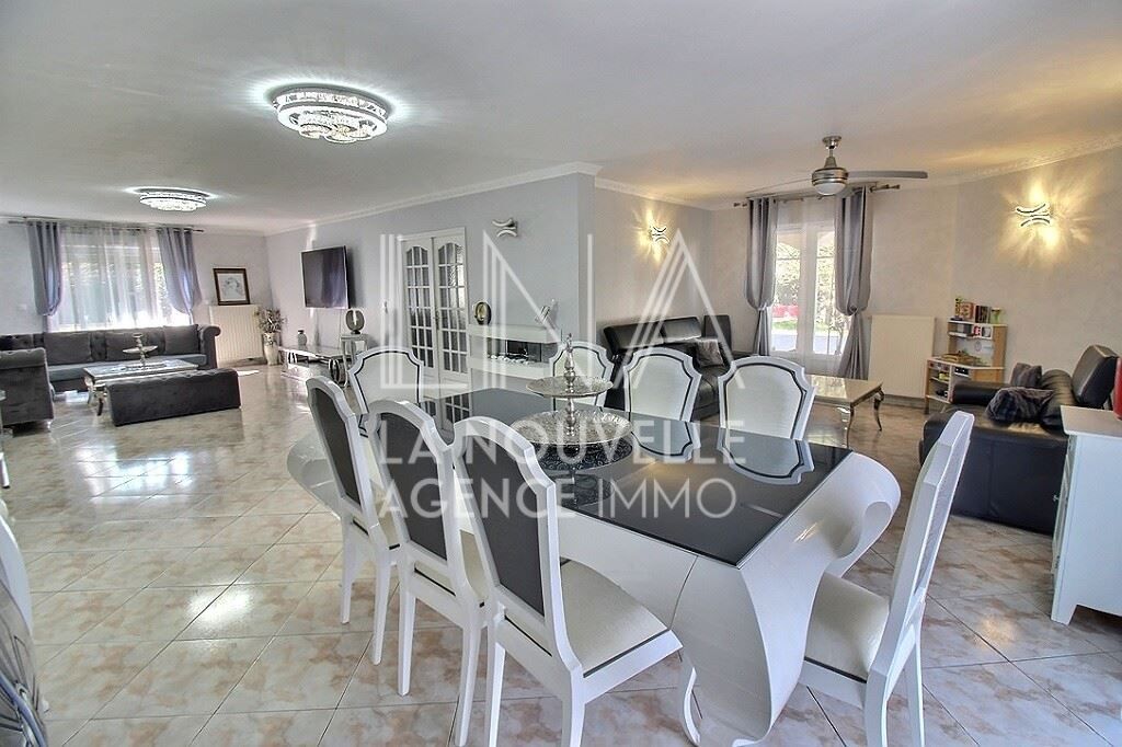 maison 8 Pièces en vente sur ROMAINVILLE (93230)