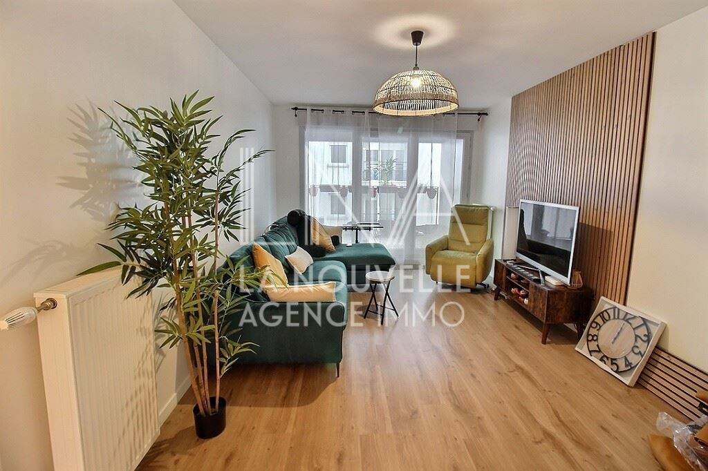 appartement 3 Pièces en vente sur LES LILAS (93260)