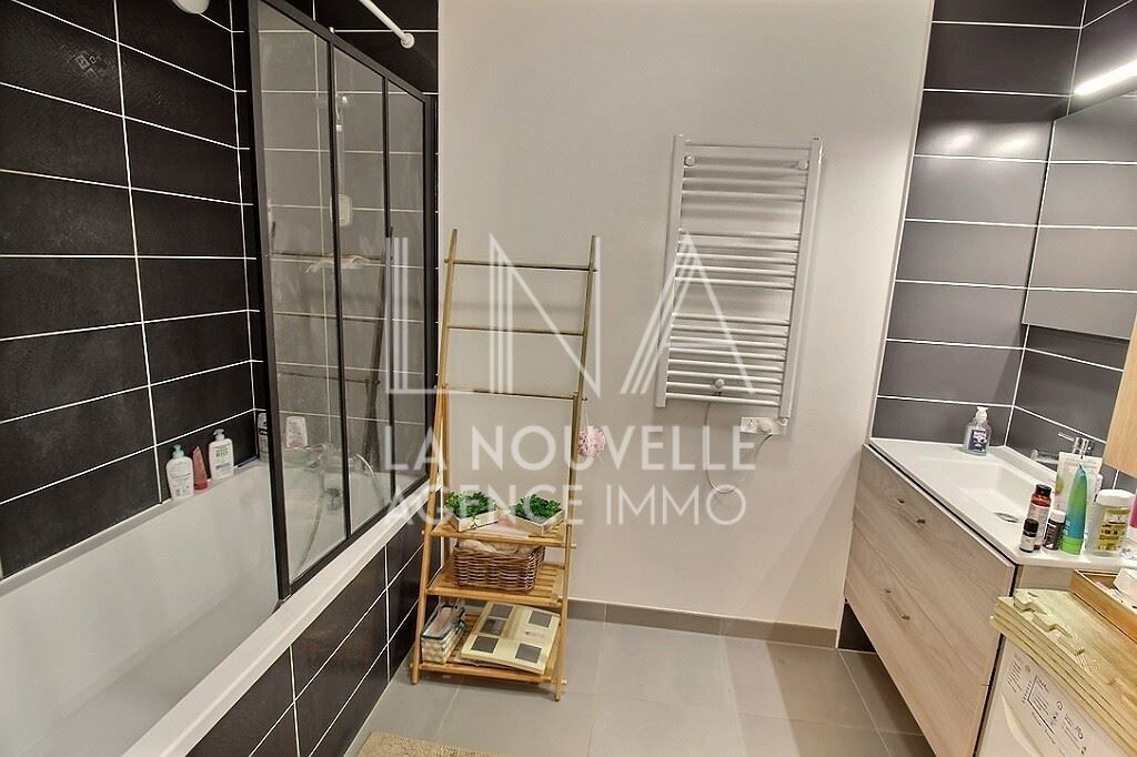 appartement 3 Pièces en vente sur LES LILAS (93260)