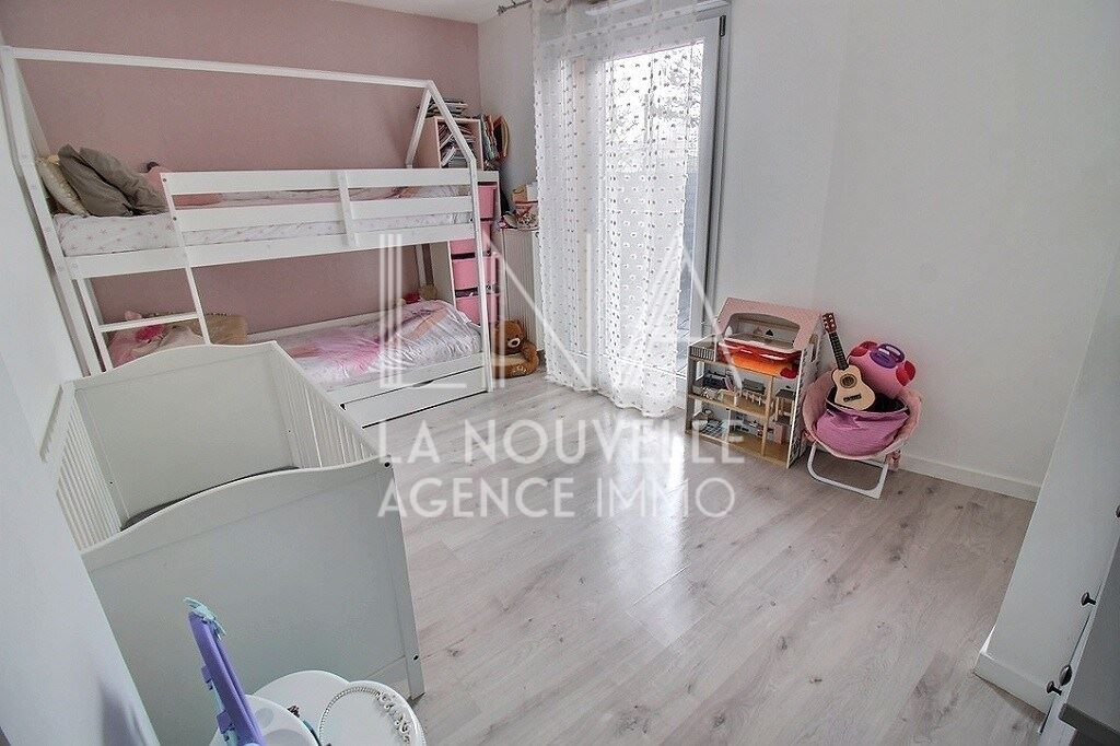 appartement 3 Pièces en vente sur LES LILAS (93260)