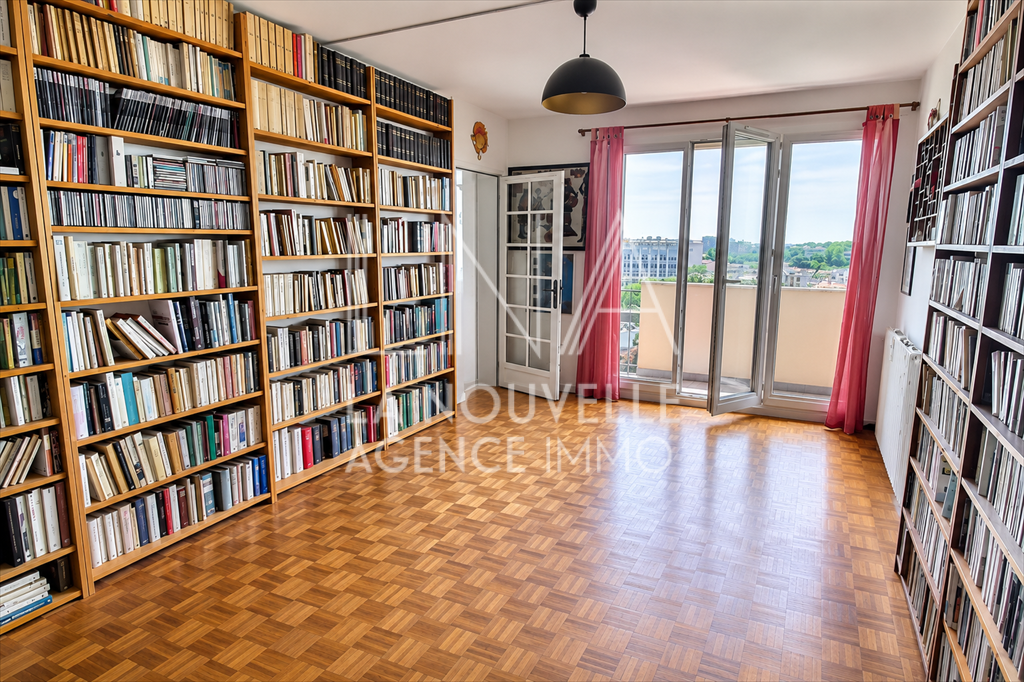 appartement 3 Pièces en viager sur LES LILAS (93260) - Plus de details