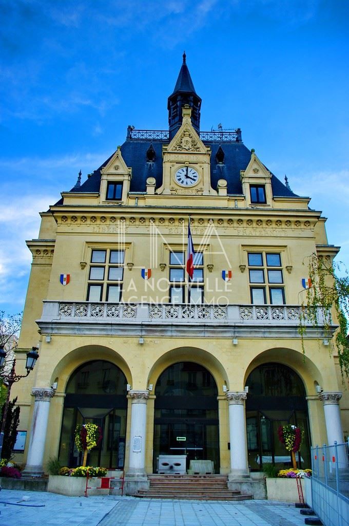 appartement 5 Pièces en vente sur LES LILAS (93260)