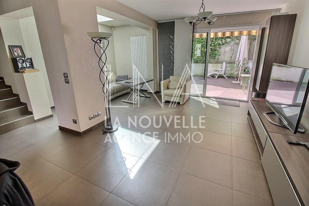 maison 4 Pièces en vente sur LES LILAS (93260)