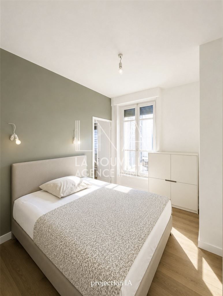 appartement 5 Pièces en vente sur LES LILAS (93260)