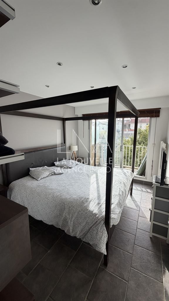 appartement 2 Pièces en vente sur LES LILAS (93260)