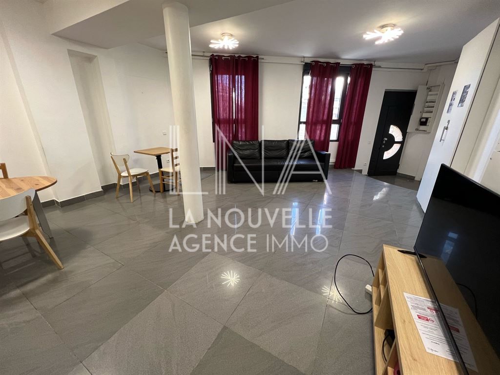 maison 6 Pièces en vente sur LES LILAS (93260)